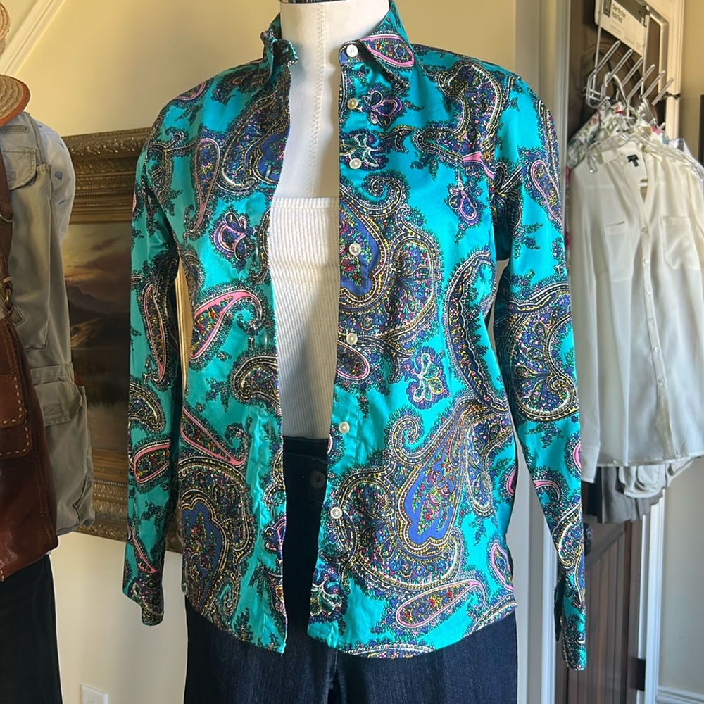Talbots Like New Teal Paisley Button Down Women’s Shirt. Sz P